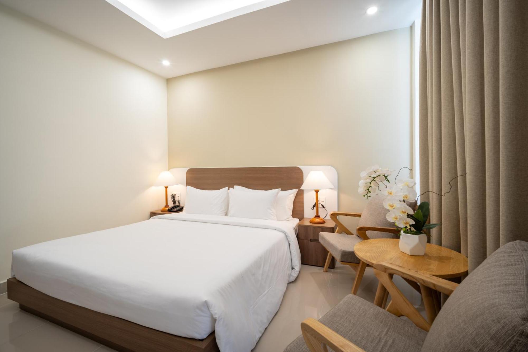 The Hub Hotel - Airport Ho Chi Minh City Exterior photo